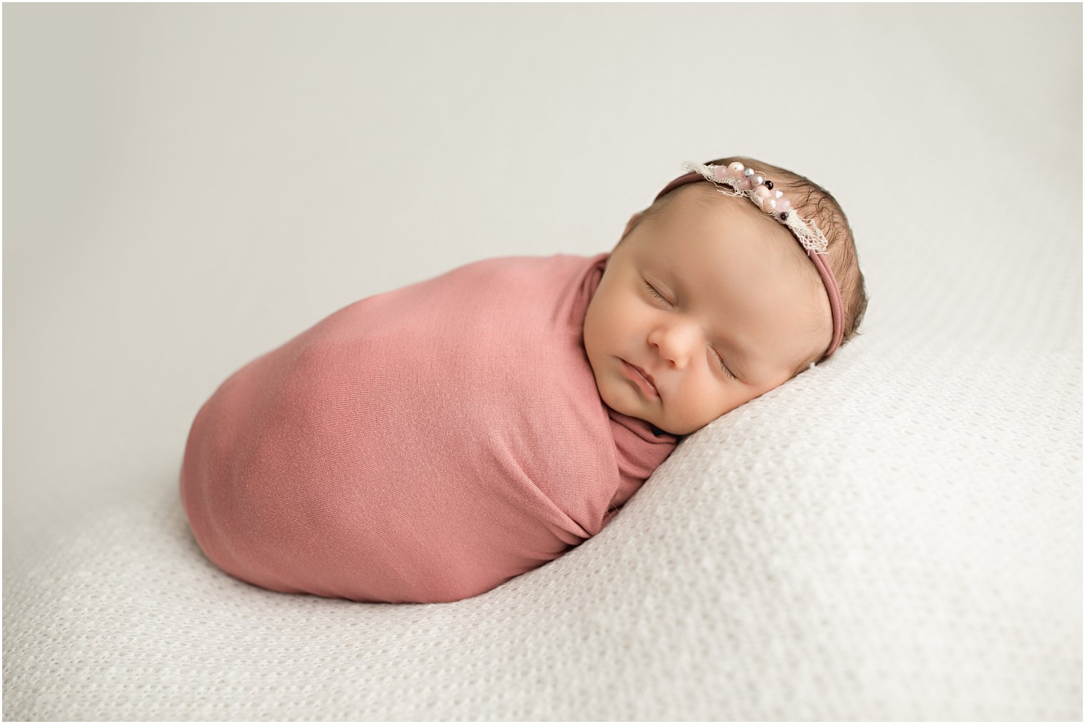 Alert newborn in mauve blanket | Burlington County Newborn Photographer | Newborn session by Idalia Photography